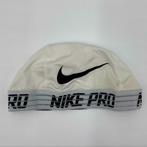 Nike Pro cap